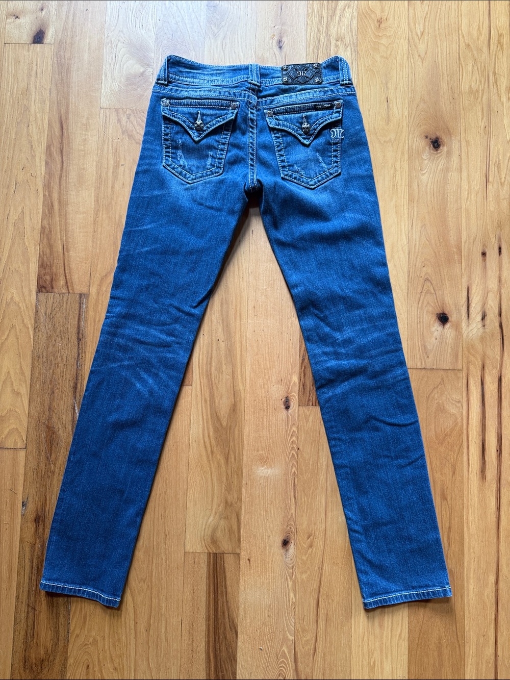 Miss Me skinny jeans 29